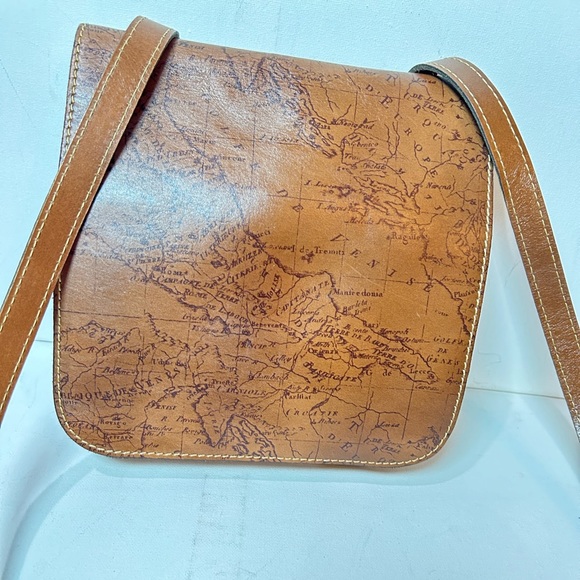 Patricia Nash Handbag - Picture 1 of 11